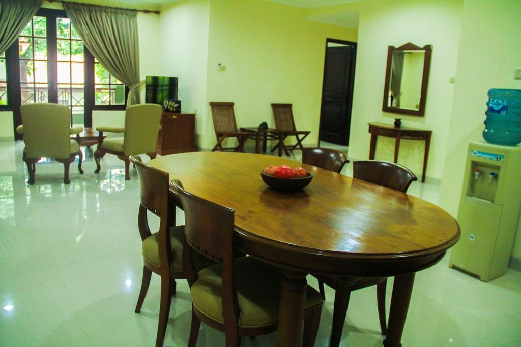 Aparthotel Country Woods Jakarta à Cilandak  Extérieur photo